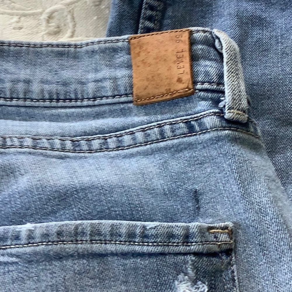 Distressed Blue Jeans - Picture 3 of 3